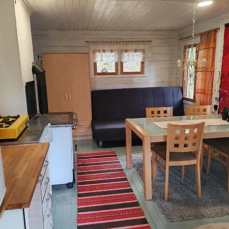 Chalet Metsaemoekki